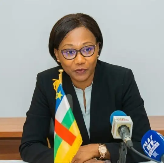 Interview exclusive de Mme Sylvie NOTEFE Née BAIPO TEMON, Ministre des AFFAIRES ÉTRANGÈRES, de la FRANCOPHONIE et des CENTRAFRICAINS DE L’ÉTRANGER « Ma priorité est de faire entrer notre diplomatie dans une nouvelle ère : une diplomatie d’influence, de développement et de conquête économique ». Mme Sylvie NOTEFE née BAIPO TEMON Ministre des Affaires Etrangères, de la Francophonie et des Centrafricains de l’Etranger