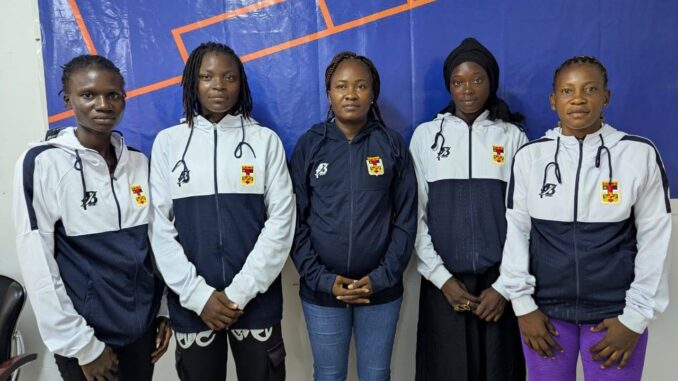 quatre joueuses centrafricaines s’apprêtent à participer à un camp de football aux États unis 1