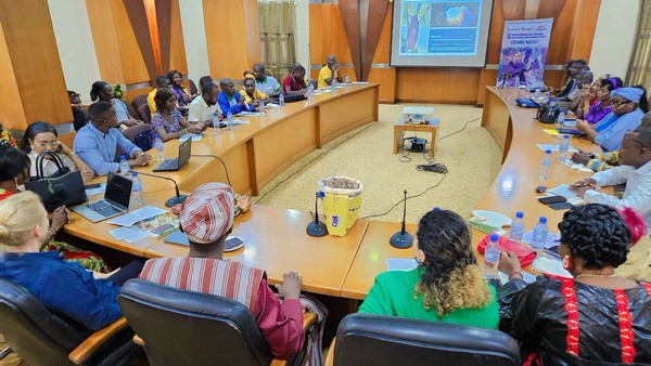 Centrafrique : Revalorisation de la culture du cacao image salle atelier cacao