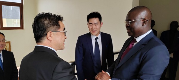 image salutations amb chine et mincom